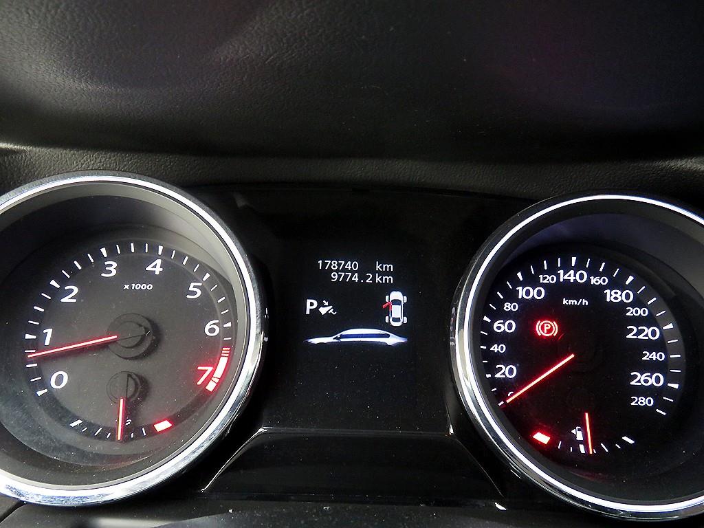 SAMSUNG SM7 - Vista 11