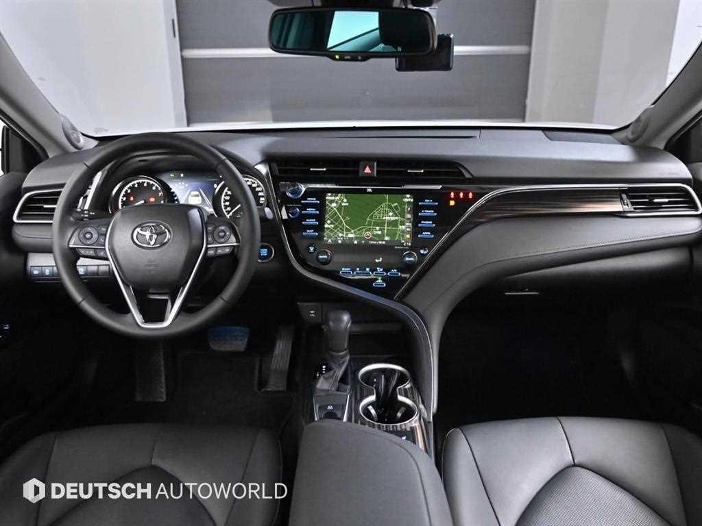 Toyota Camry - Vista 6