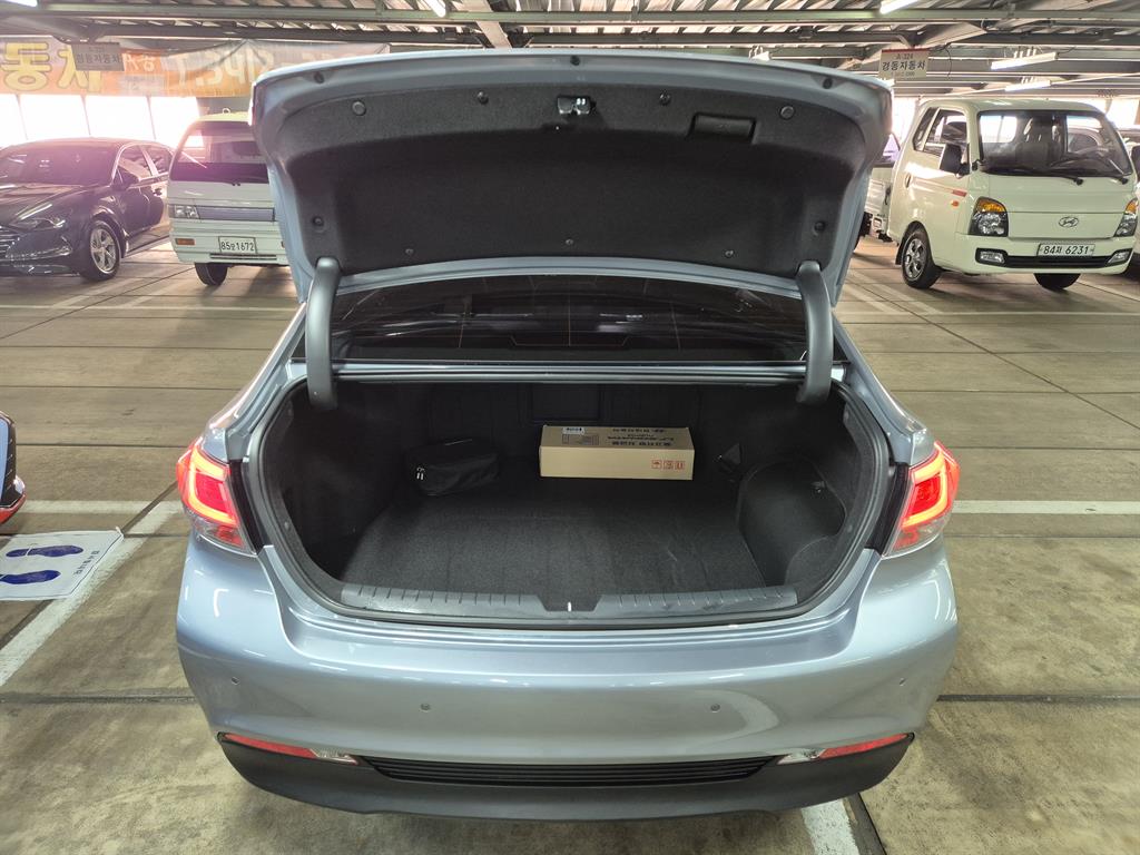 HYUNDAI Sonata 2017 Gris - Importación desde Corea - HF Imports Iquique - Foto 16