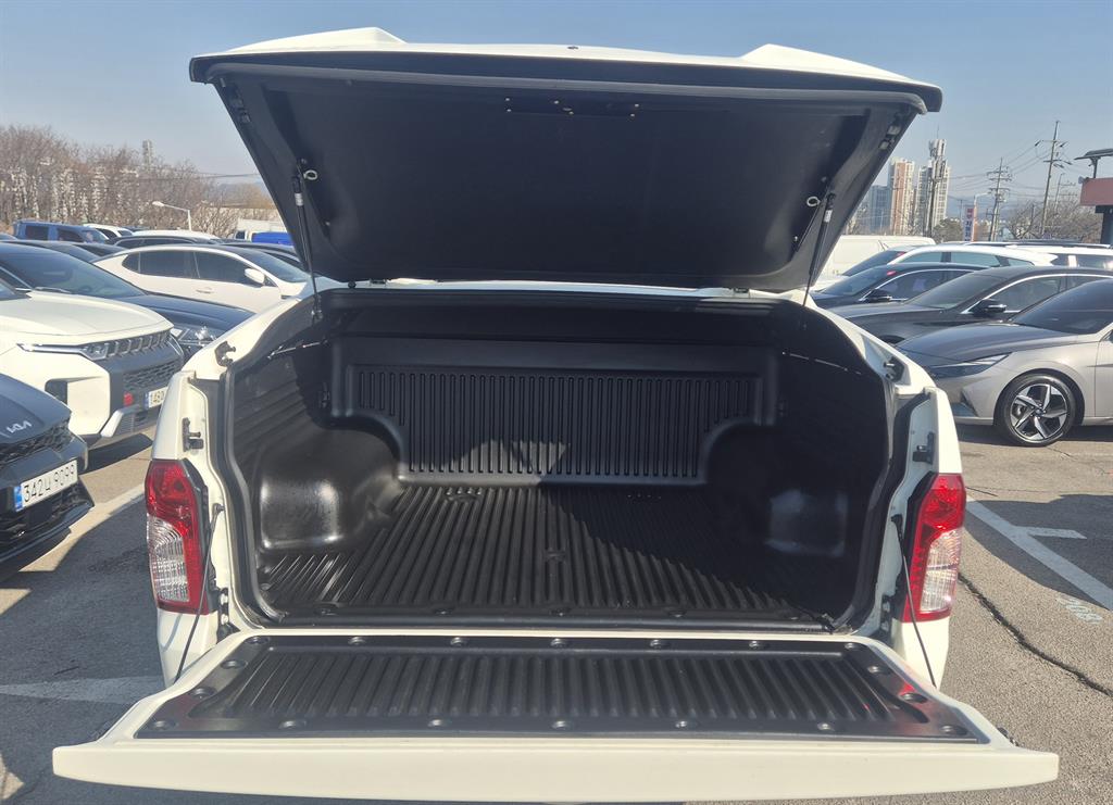 Ssangyong Korando 2018 Blanco - Importación desde Corea - HF Imports Iquique - Foto 19