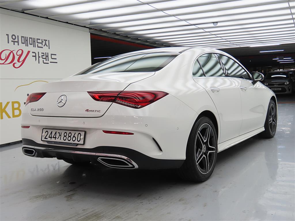 Mercedes Benz CLA Class - Vista 4