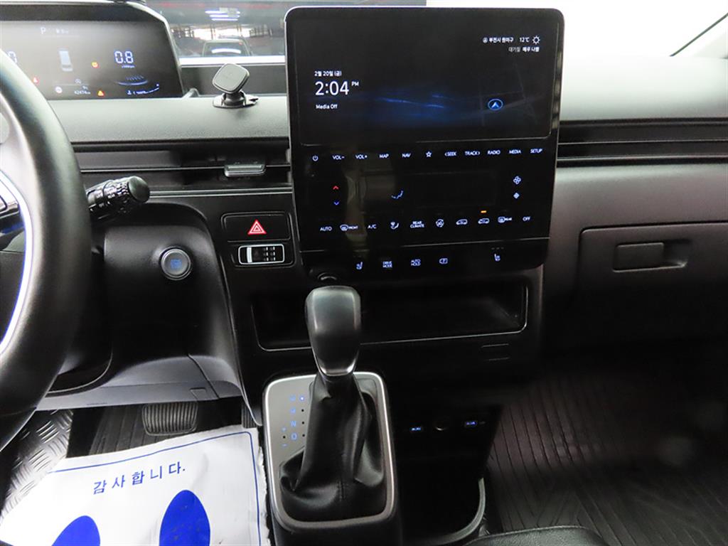 HYUNDAI Staria - Vista 10