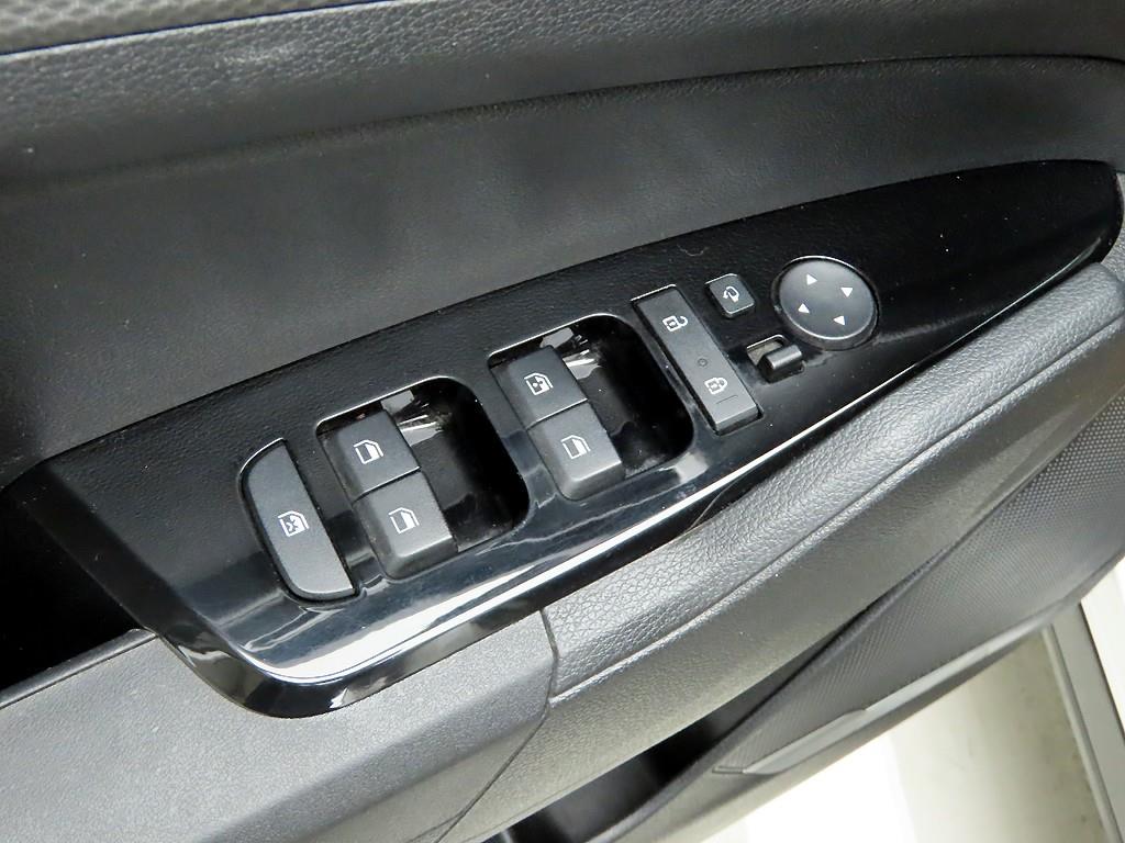 KIA Sportage - Vista 12