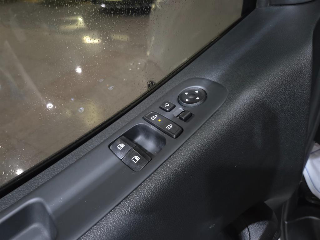 HYUNDAI Staria 2025 Blanco - Importación desde Corea - HF Imports Iquique - Foto 15