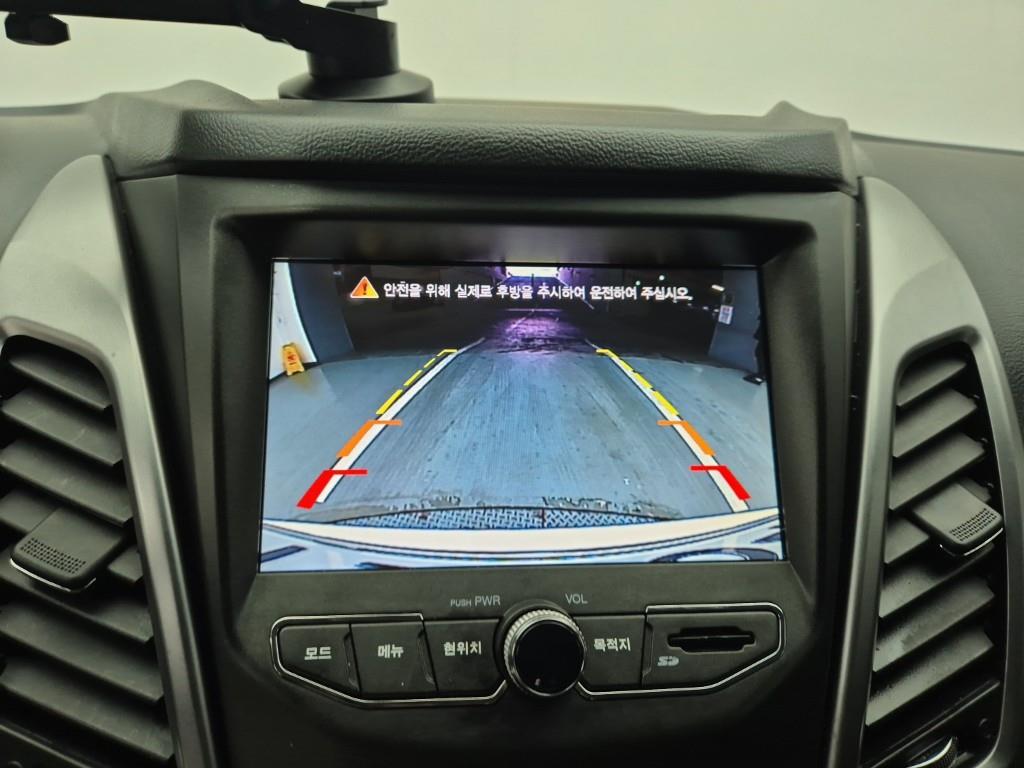 Ssangyong Korando 2015 Blanco - Importación desde Corea - HF Imports Iquique - Foto 14