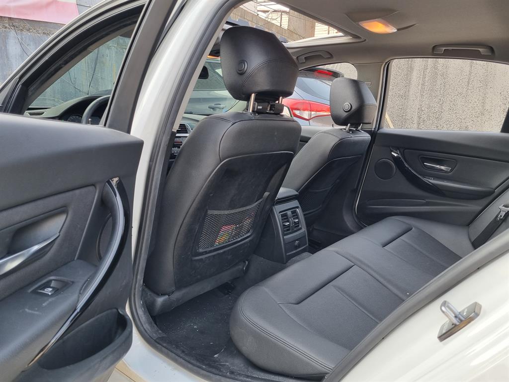 BMW 3 series - Vista 12