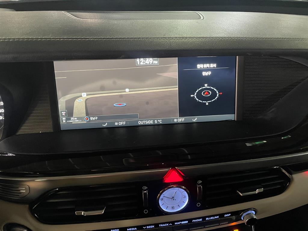 Genesis EQ900 - Vista 8