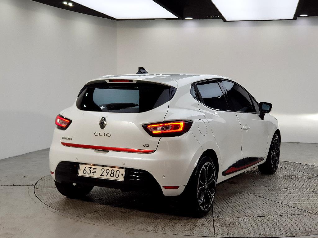 SAMSUNG Clio - Vista 4