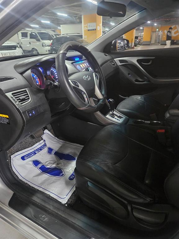 HYUNDAI Avante 2010 Gris - Importación desde Corea - HF Imports Iquique - Foto 15