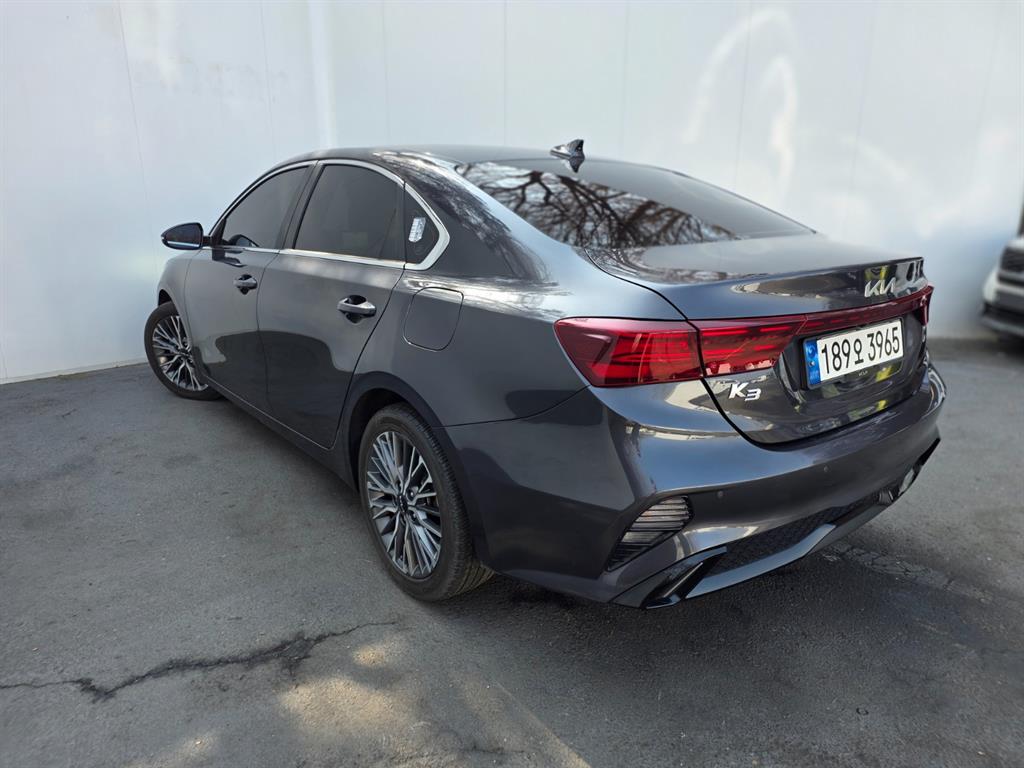 KIA K3 - Vista 4