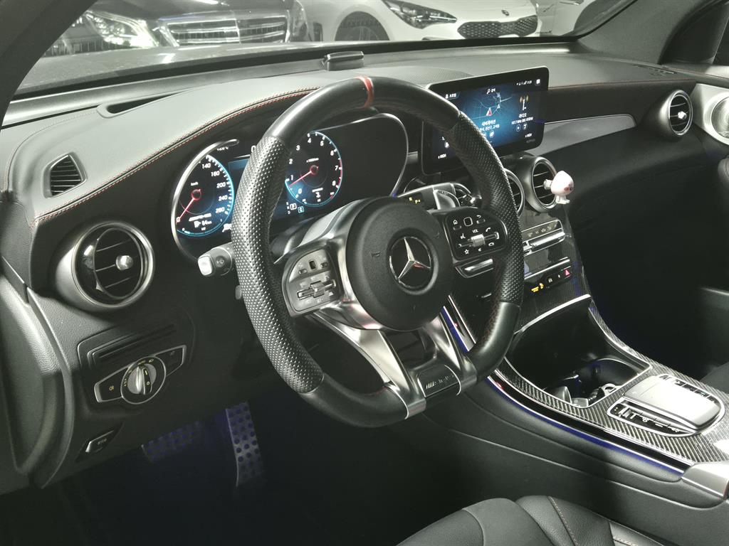 Mercedes Benz GLC Class - Vista 4