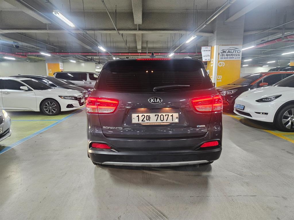 KIA Sorento - Vista 4