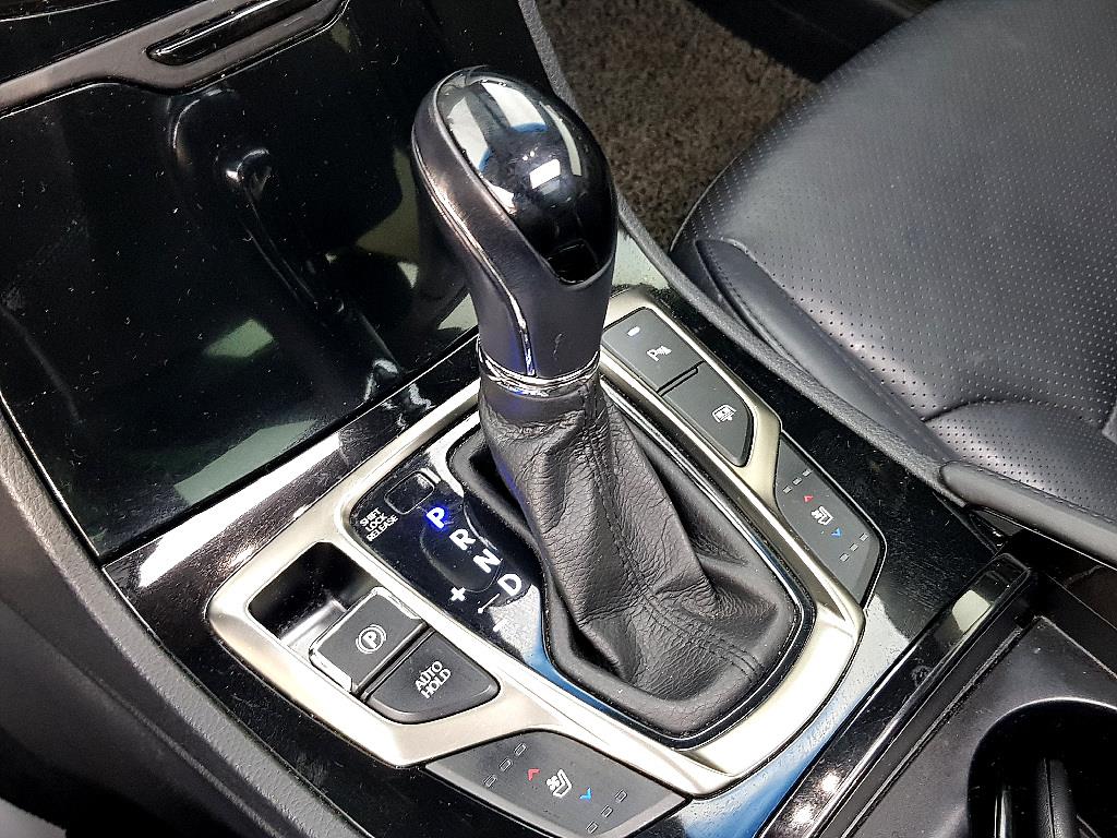 HYUNDAI Grandeur - Vista 12