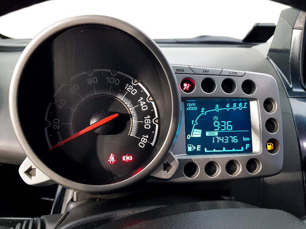 Chevrolet Spark - Vista 7