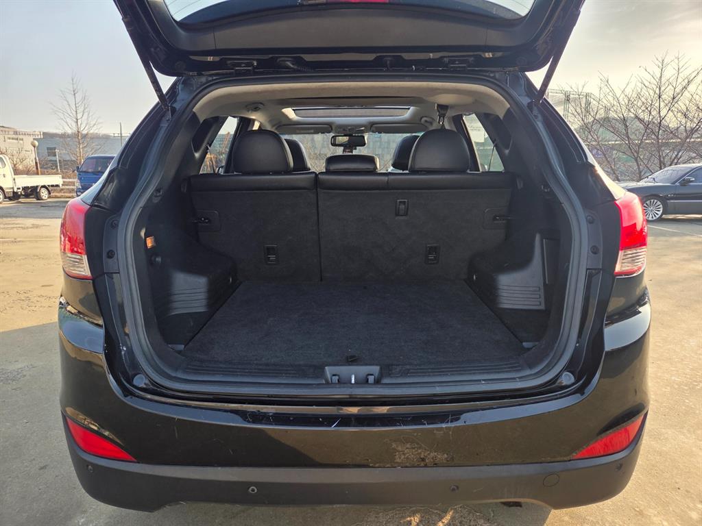 HYUNDAI Tucson 2012 Negro - Importación desde Corea - HF Imports Iquique - Foto 18