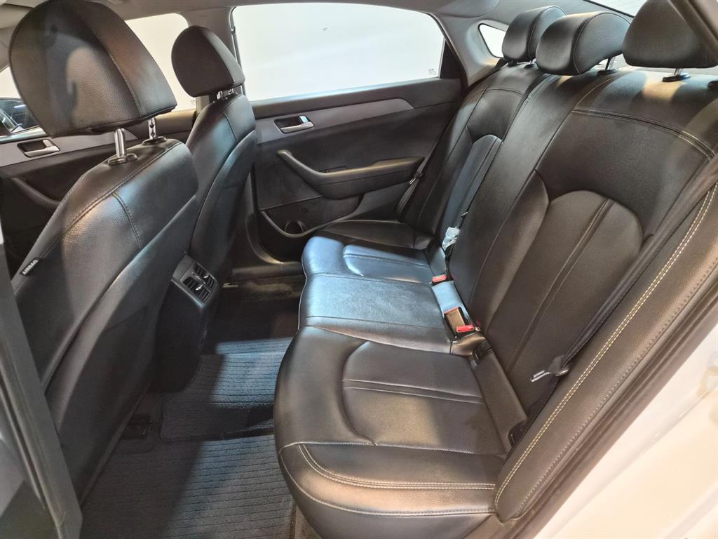 HYUNDAI Sonata - Vista 6