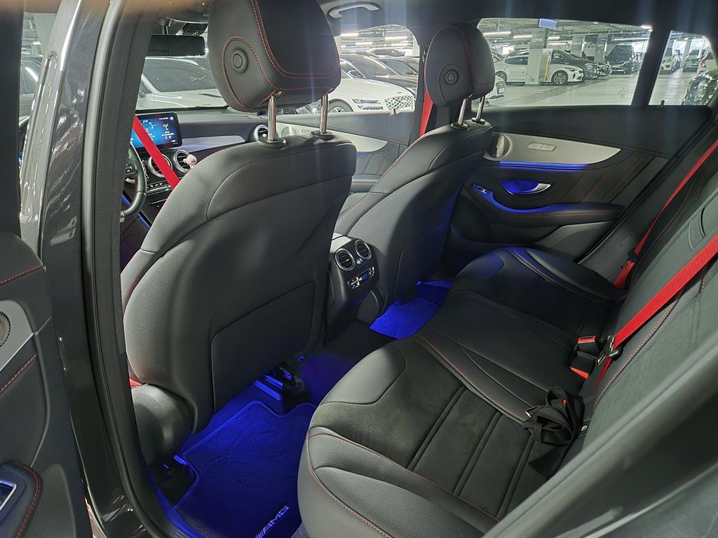 Mercedes Benz GLC Class - Vista 5