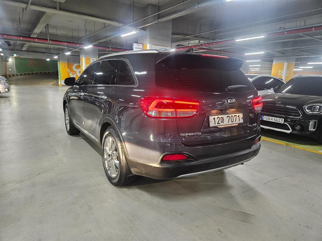 KIA Sorento - Vista 5