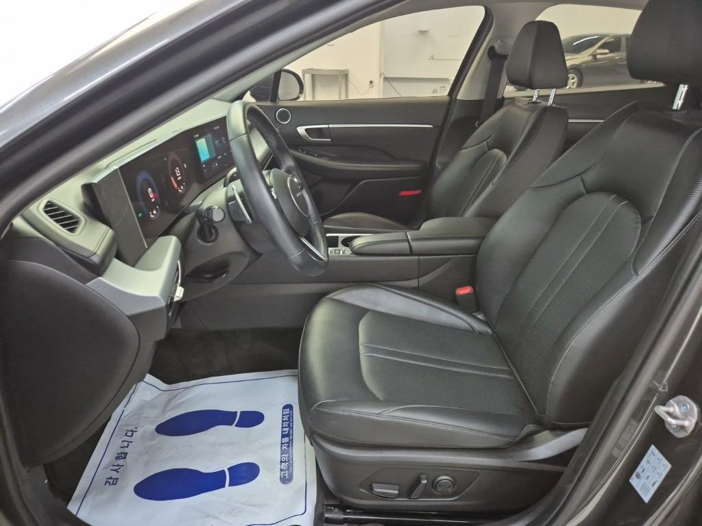 HYUNDAI Sonata - Vista 11