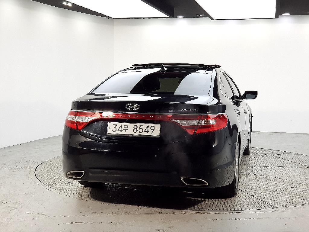 HYUNDAI Grandeur - Vista 3