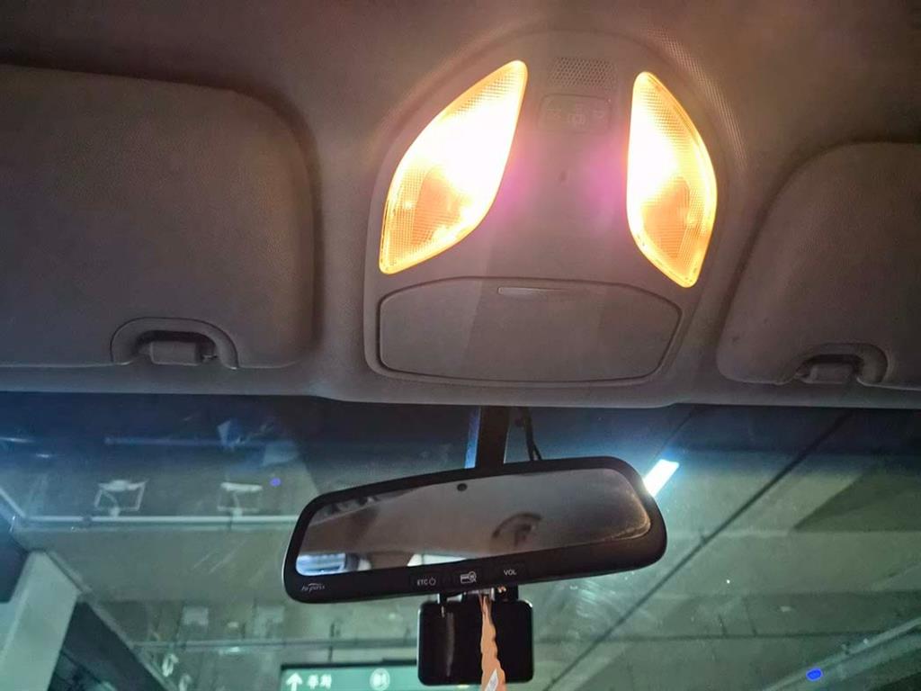 HYUNDAI Santa Fe 2016 Blanco - Importación desde Corea - HF Imports Iquique - Foto 17