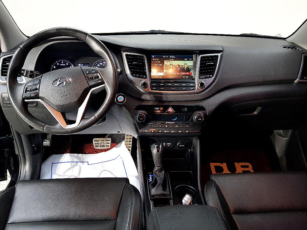 HYUNDAI Tucson - Vista 5