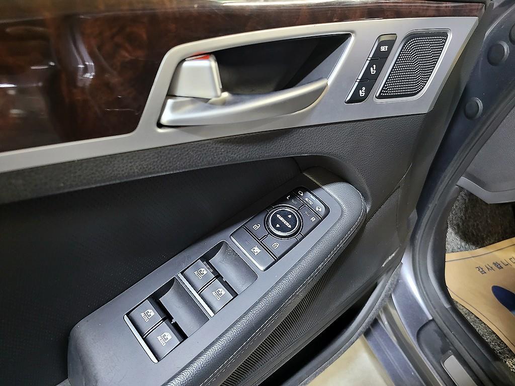 HYUNDAI Genesis 2015 Gris - Importación desde Corea - HF Imports Iquique - Foto 13