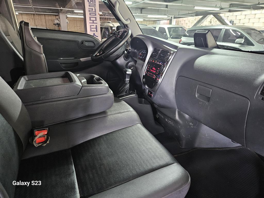 Small Truck Cargo (small) 2023 Blanco - Importación desde Corea - HF Imports Iquique - Foto 17