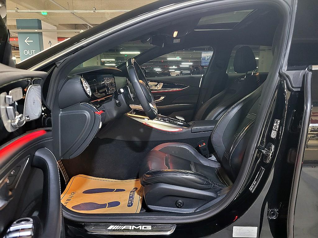 Mercedes Benz AMG GT - Vista 7