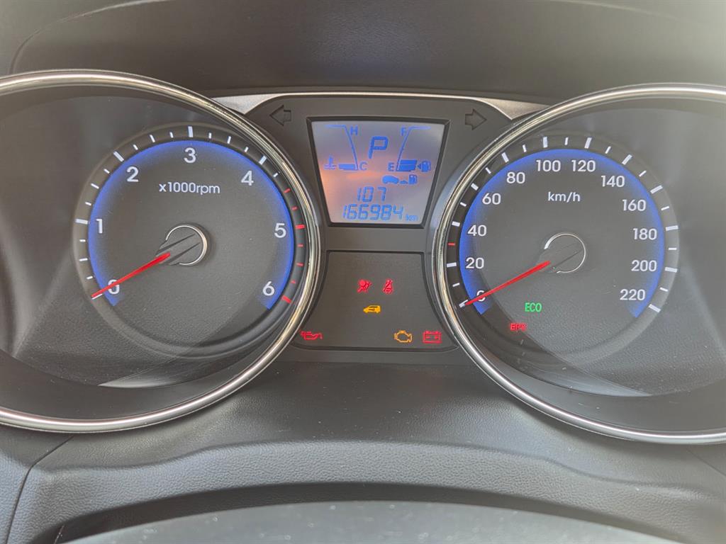 HYUNDAI Tucson - Vista 5