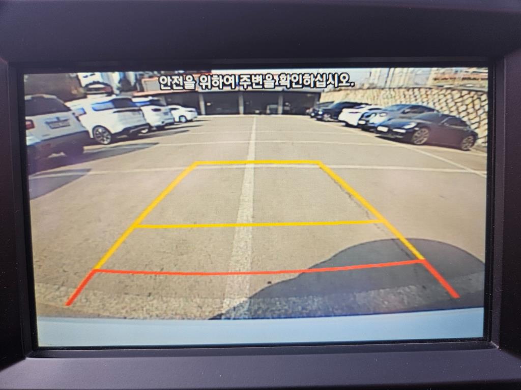 HYUNDAI Avante - Vista 9