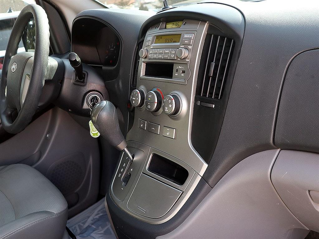 HYUNDAI Starex 2011 Gris - Importación desde Corea - HF Imports Iquique - Foto 11