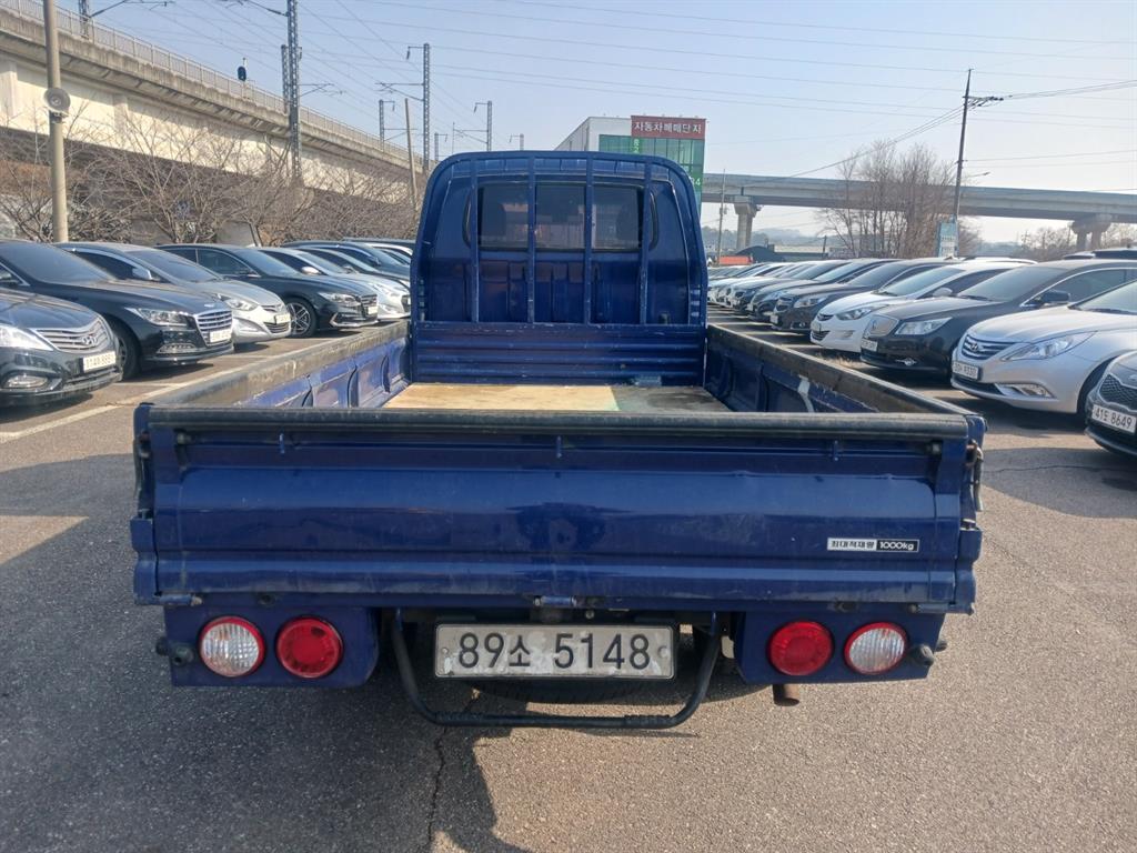 Small Truck Cargo (small) - Vista 4