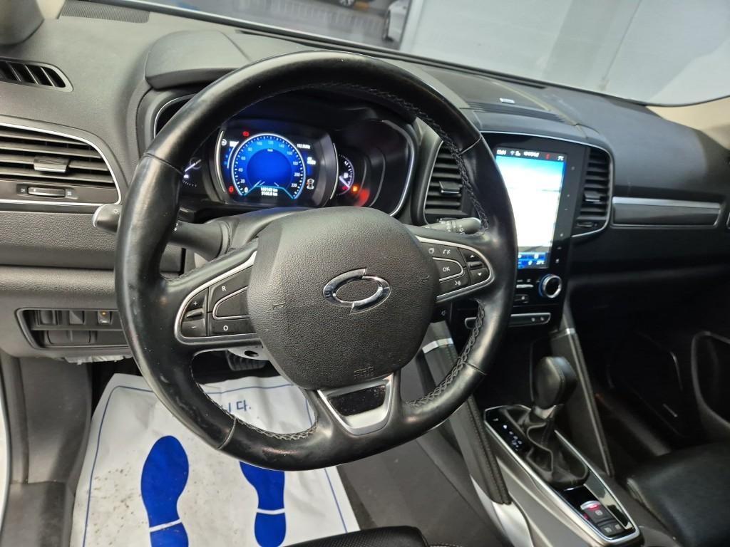 SAMSUNG QM6 - Vista 5