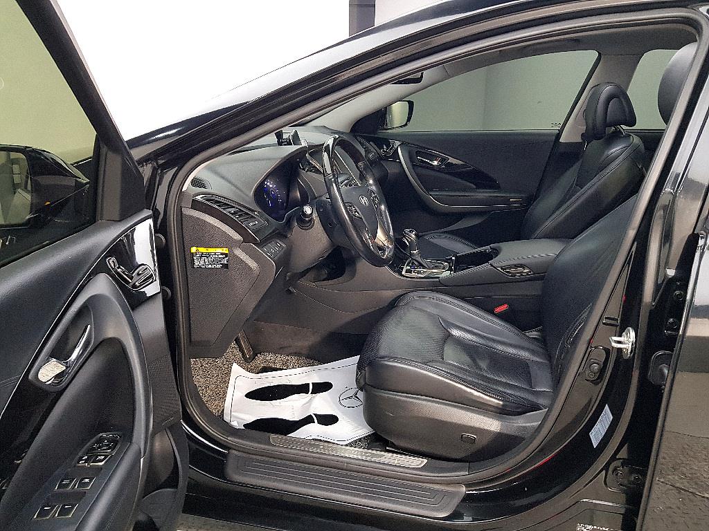 HYUNDAI Grandeur - Vista 8