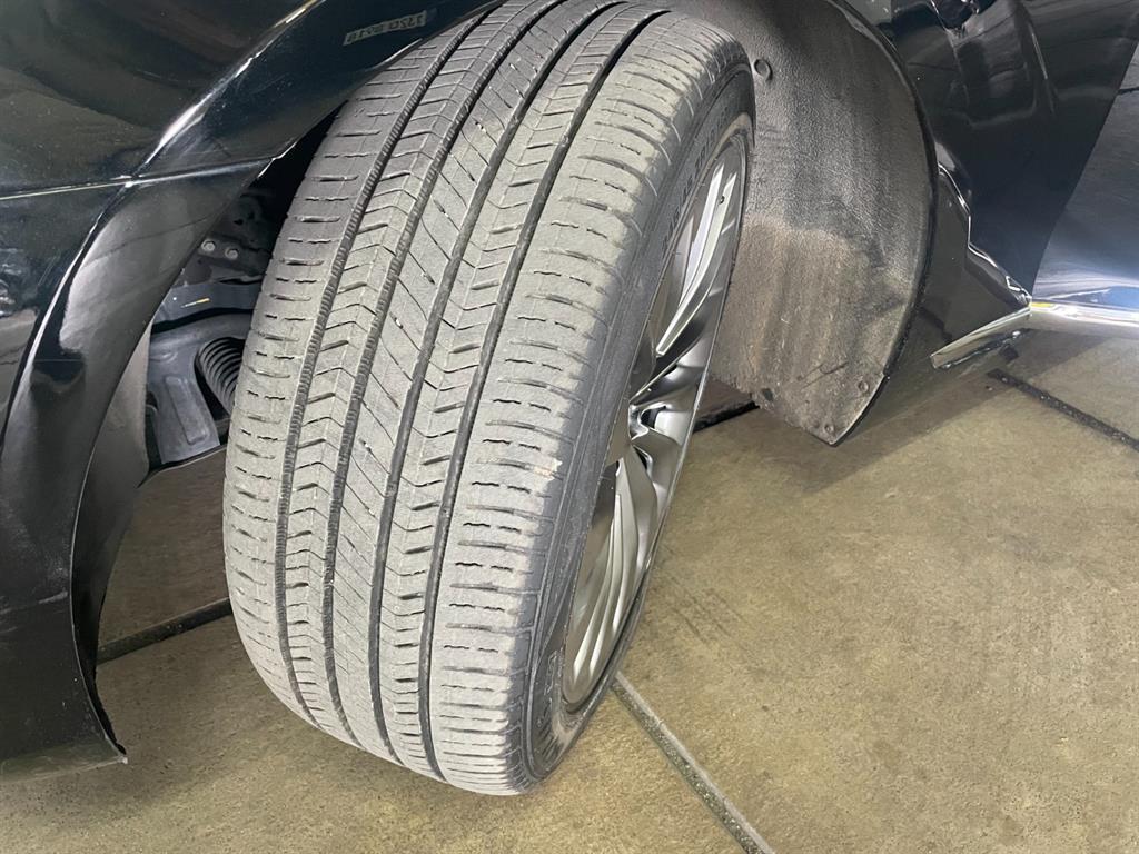 Genesis EQ900 - Vista 6