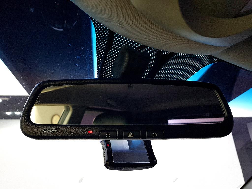 Ssangyong Korando - Vista 11