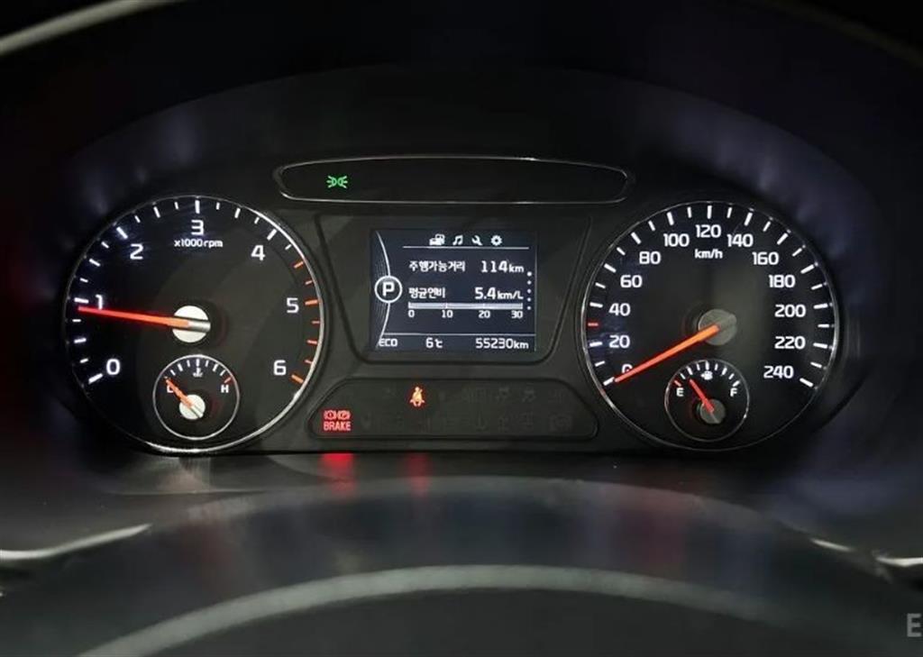 KIA Sorento - Vista 8