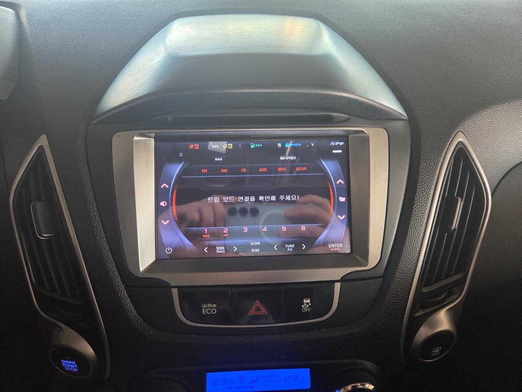 HYUNDAI Tucson - Vista 9