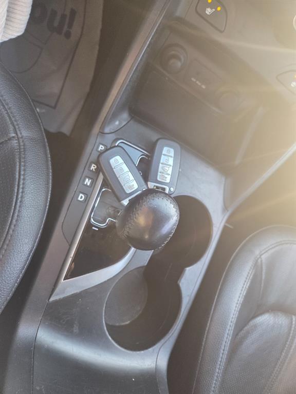 HYUNDAI Tucson 2012 Negro - Importación desde Corea - HF Imports Iquique - Foto 13