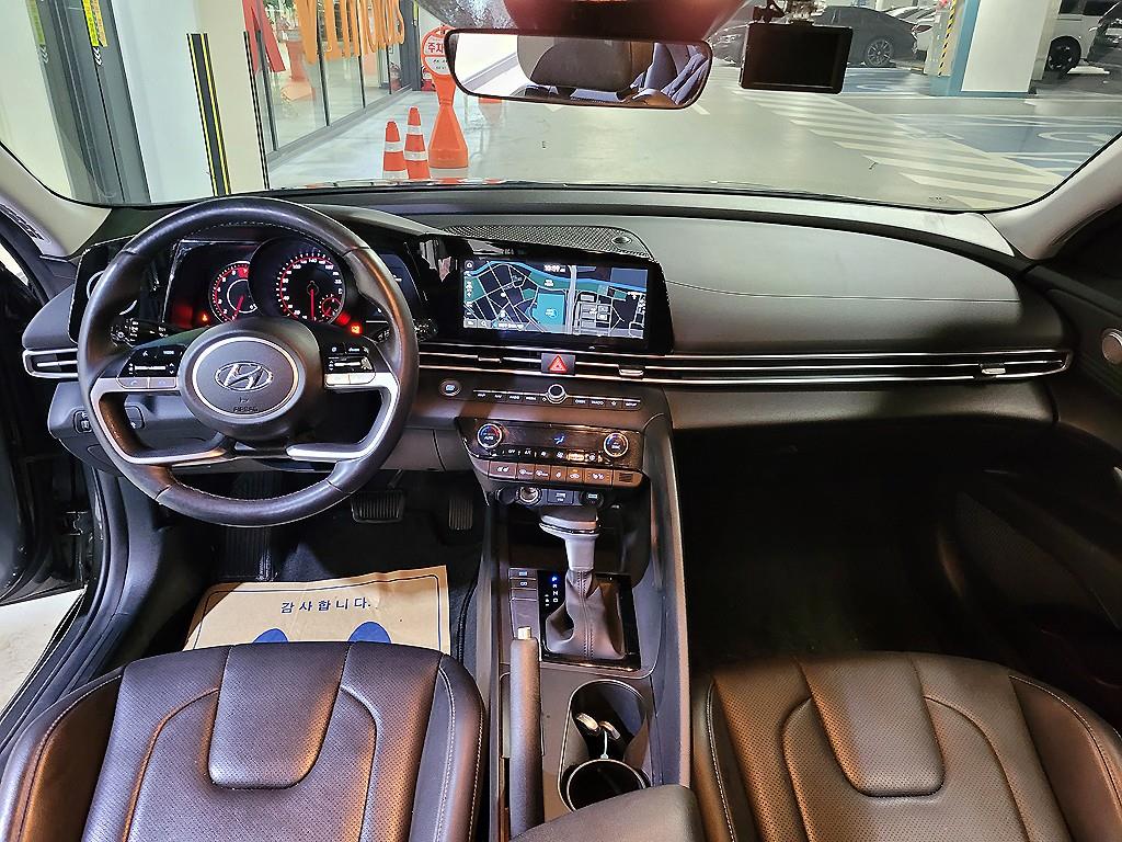 HYUNDAI Avante - Vista 6