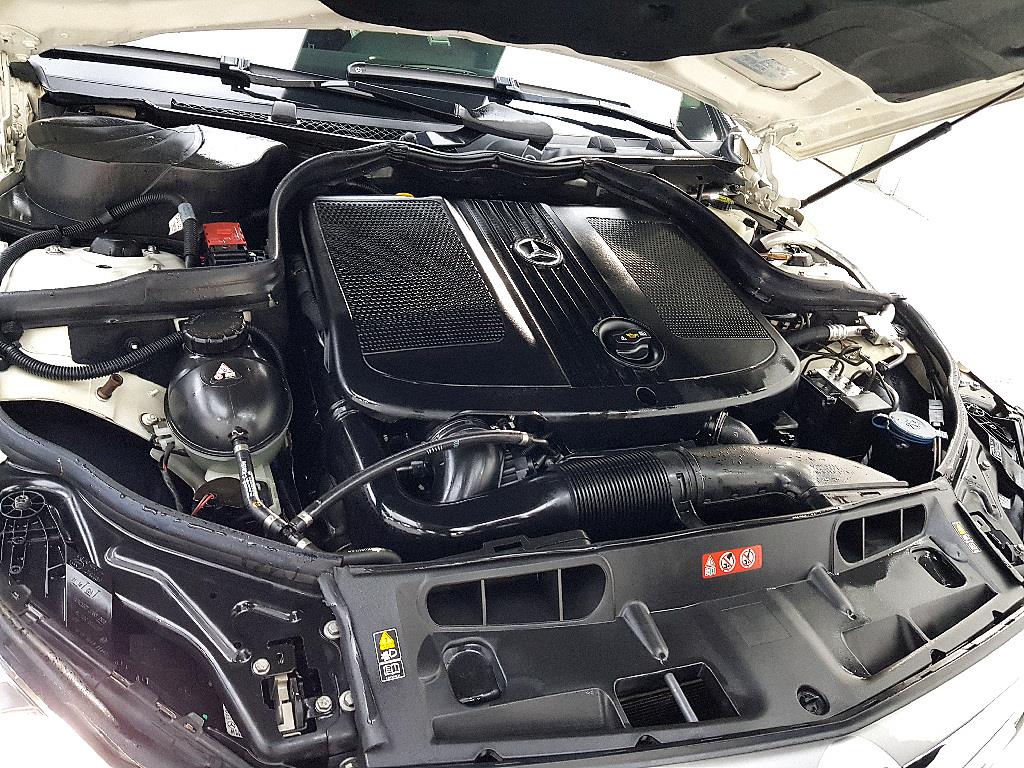 Mercedes Benz C Class - Vista 6