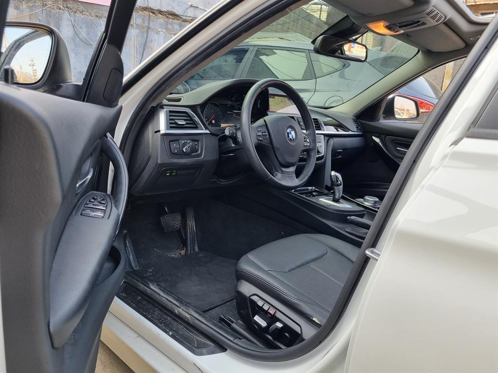 BMW 3 series - Vista 11