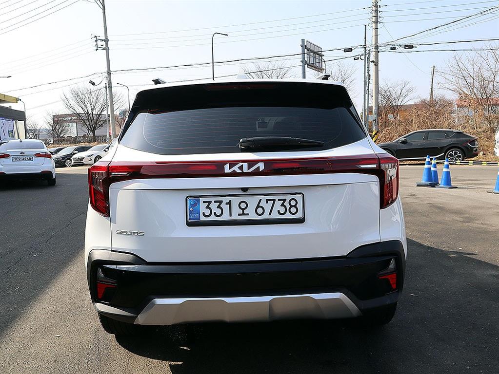 KIA Seltos - Vista 7
