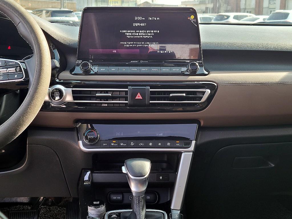 KIA Seltos - Vista 10