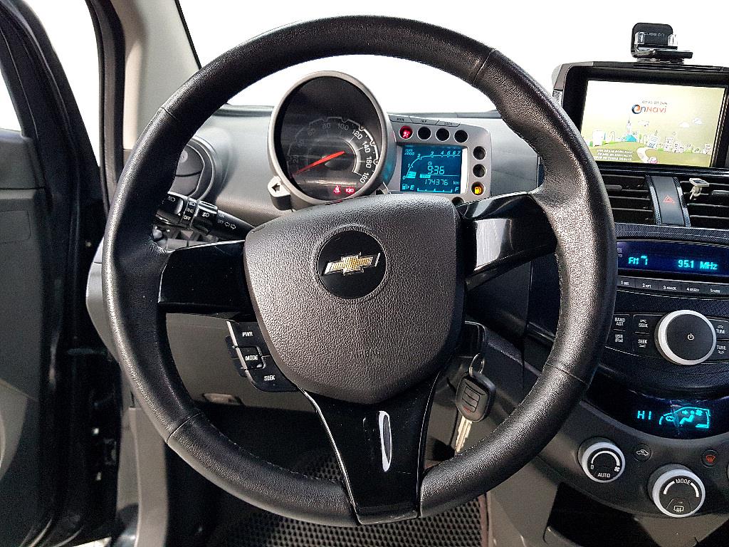 Chevrolet Spark - Vista 12