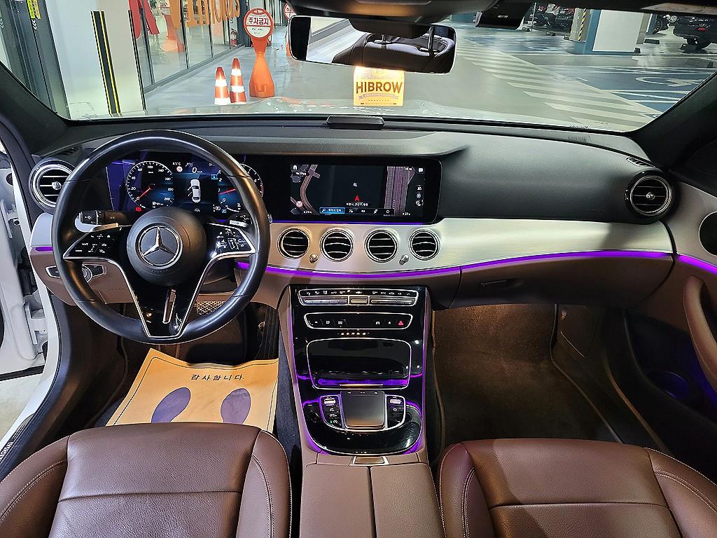 Mercedes Benz E class - Vista 6