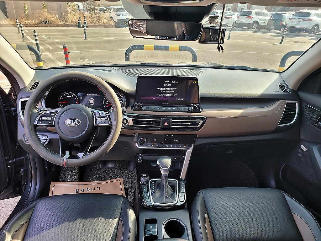 KIA Seltos - Vista 5