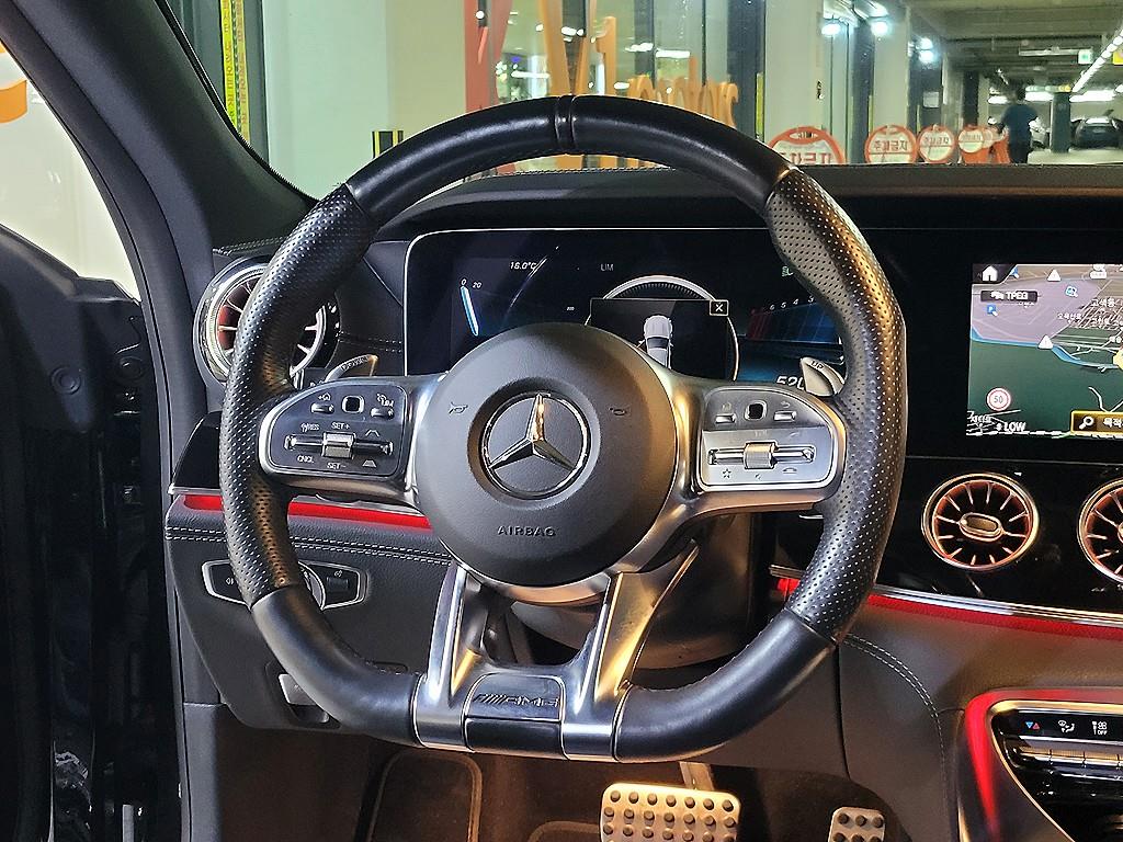 Mercedes Benz AMG GT - Vista 9