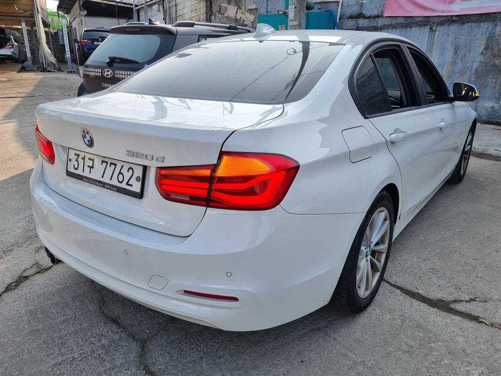 BMW 3 series - Vista 3